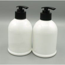 300ml bílá lahvička + černá pumpička A 2ks